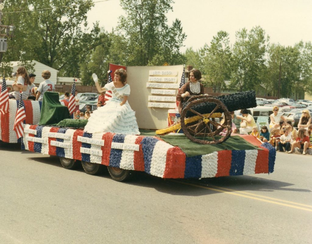 Float in the American Bicentennial Parade